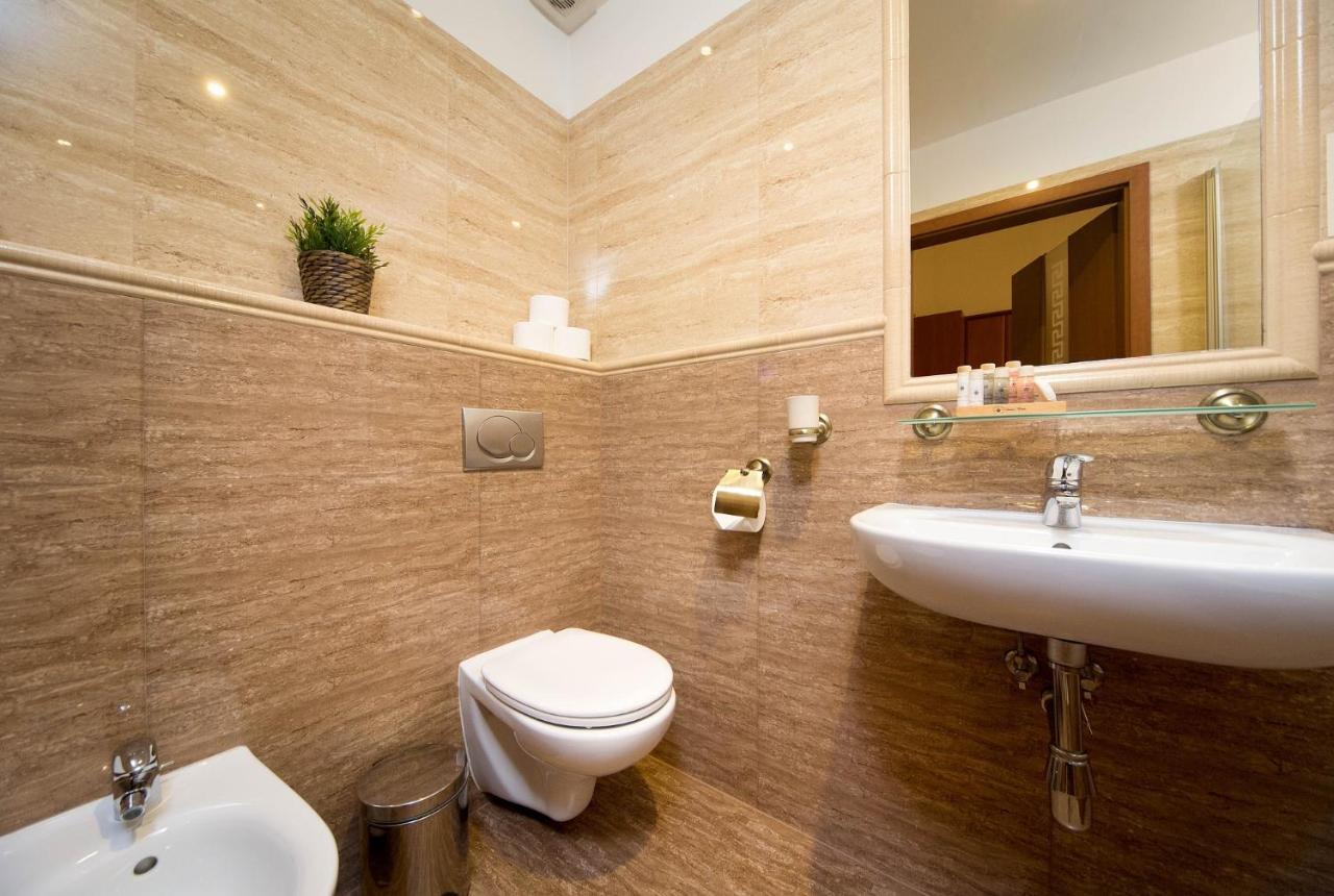 B12 - Comfort Apartemnts City Center Apartment Krakow Exterior photo